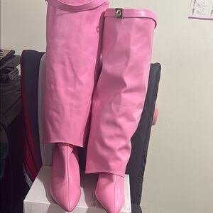 Elegant Pink Women's Boots